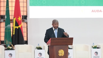 Angola propone al Ejército de