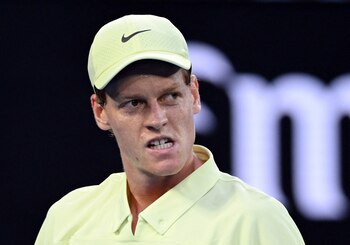 Jannik Sinner aprovechó los momentos