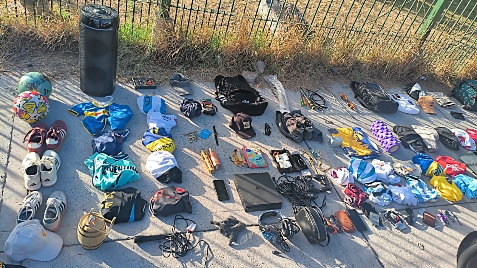 Todo lo que encontraron en el auto