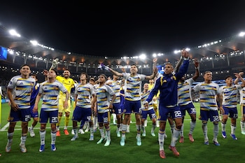 FOTODELDÍA AMDEP4409. RÍO DE JANEIRO (BRASIL), 20/10/2026.- Jugadores de Boca celebran al vencer a Vasco este martes, en el partido de vuelta de las semifinales de la Copa Sudamericana entre Vasco Da Gama y Boca Juniors en el estadio Maracaná en Río de Janeiro (Brasil). EFE/ Antonio Lacerda