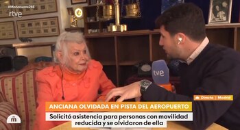 Una anciana con movilidad reducida