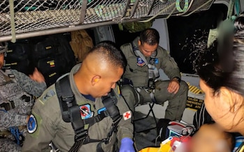 Las autoridades trabajaron en el rescate de la víctima - crédito Fuerza Aeroespacial Colombiana / Sitio web