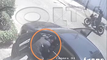 Asalto quedó registrado en cámaras