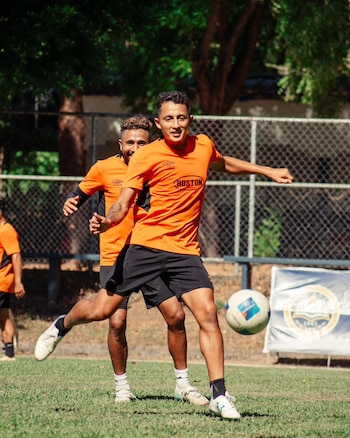La iniciativa de reducción de equipos apunta a fortalecer la estructura y elevar la competitividad de la Primera División de El Salvador./(Fesfut)