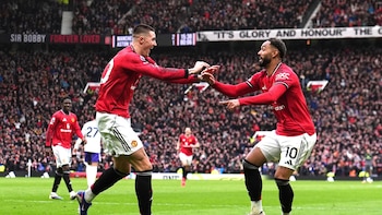 (Crónica) El Manchester United toma