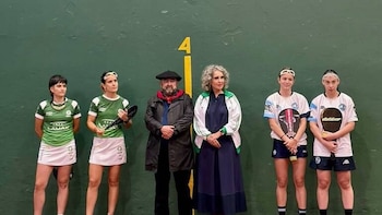 Bengoetxea anima a la comunidad vasco-argentina a seguir manteniendo viva la identidad vasca