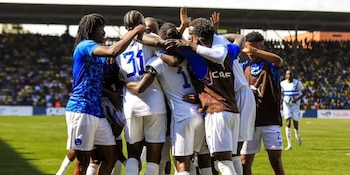 Solo tres derrotas en 30