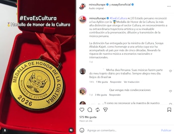 Medalla dorada con inscripción 'MEDALLA DE HONOR DE LA CULTURA', 'REPÚBLICA DEL PERÚ', 'MINISTERIO DE CULTURA' y '2026', dentro de una caja de terciopelo rojo