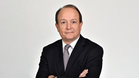 “Si un país no tiene reservas para intervenir, tiene poco sentido decirle a la gente que va a salir a vender dólares”, afirmó Cottani.