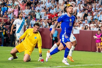 Messi anotó dos goles ante Guatemala en el amistoso jugado a mediados de 2024 (EFE/SHAWN THEW)