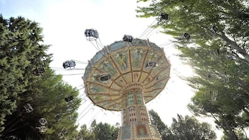 Almeida busca empresa que le gestione el Parque de Atracciones: tendrá que pagar un canon anual de 400.000 euros, el 8% de los ingresos y salarios que suman 4,38 millones