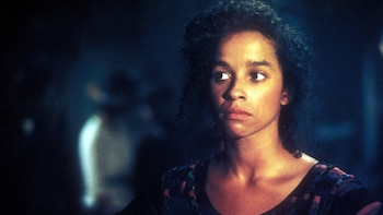Rae Dawn Chong en "El color púrpura", en 1985