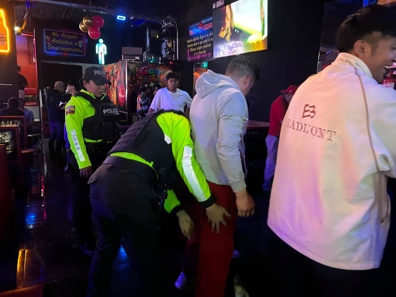 Durante el operativo se realizaron varias requisas.