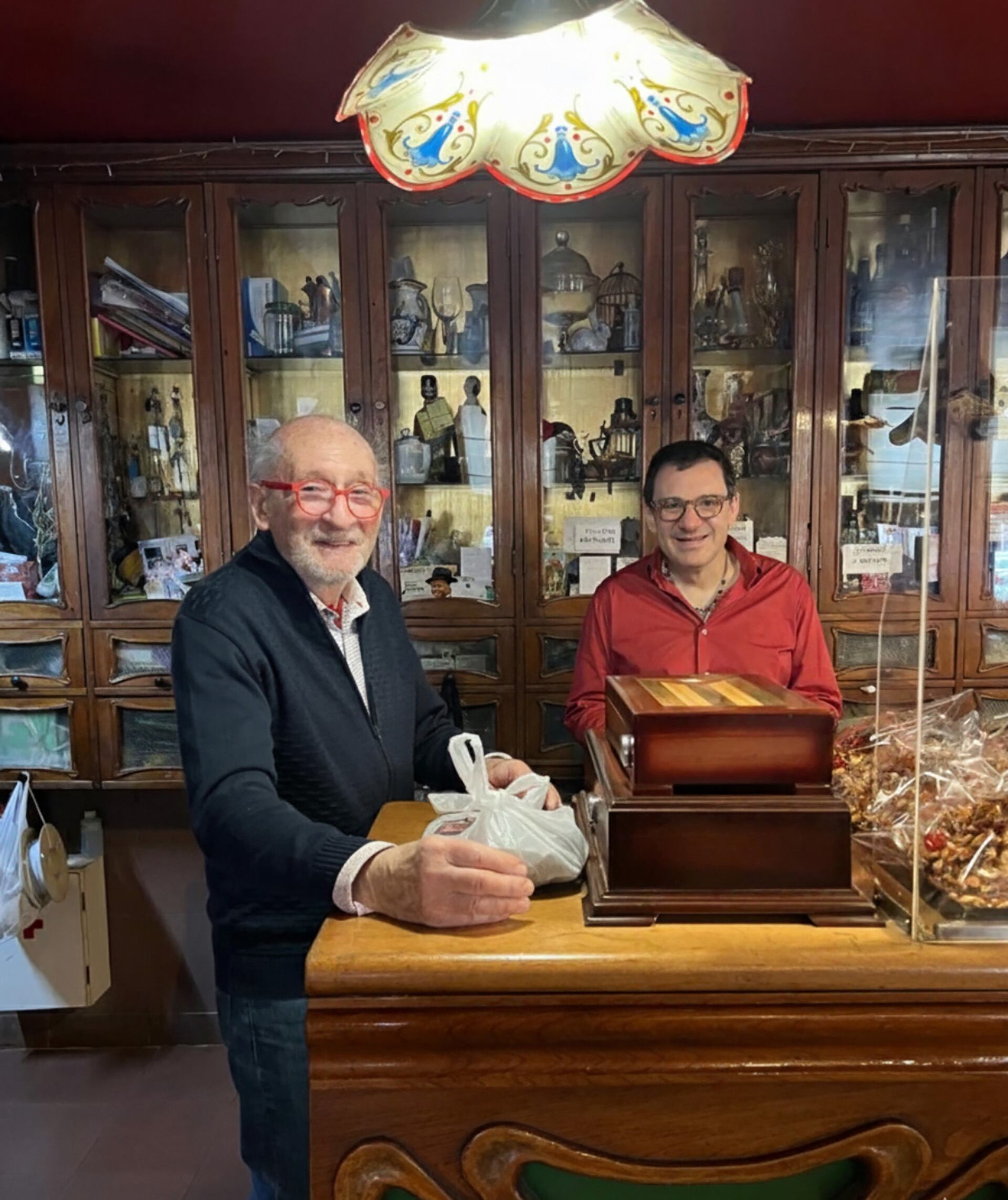 Federico y su padre, Ricardo Yahbes, fundador de Plaza Mayor y precursor del mítico pan dulce