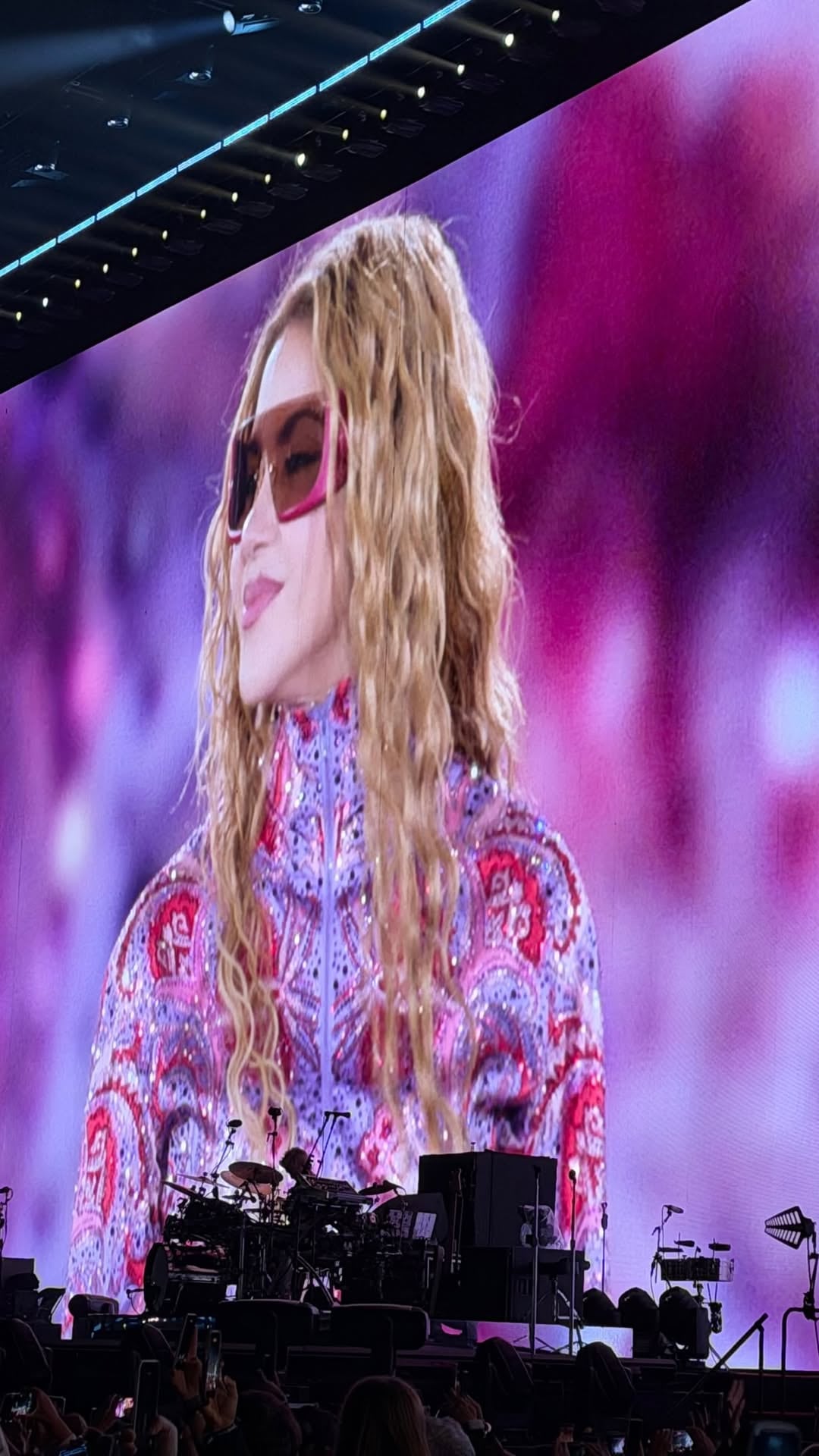 Shakira organizó su propia residencia en un estadio creado especialmente para la ocasión