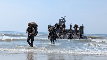 La Infantería de Marina española llega a la costa este de Estados Unidos con 700 militares, cinco buques y 75 vehículos
