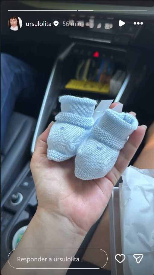 Los tiernos escarpines que mostró Corberó durante sus días en Buenos Aires (Instagram)