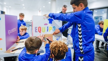 Más de 50 niños del