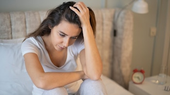 La rumiación mental provoca incomodidad y deteriora la calidad de vida, ya que es casi imposible apartar estas ideas fugaces que absorbe el cerebro para recurrir a ellas constantemente