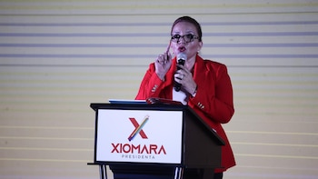 Xiomara Castro denuncia la injerencia