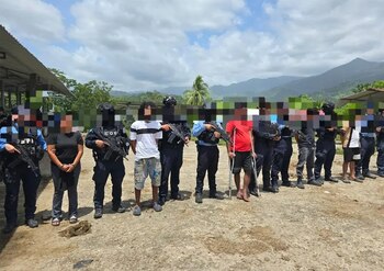 Autoridades capturaron a siete presuntos miembros de “Los Canechos” durante operativos simultáneos. (FOTO: Proceso HN)