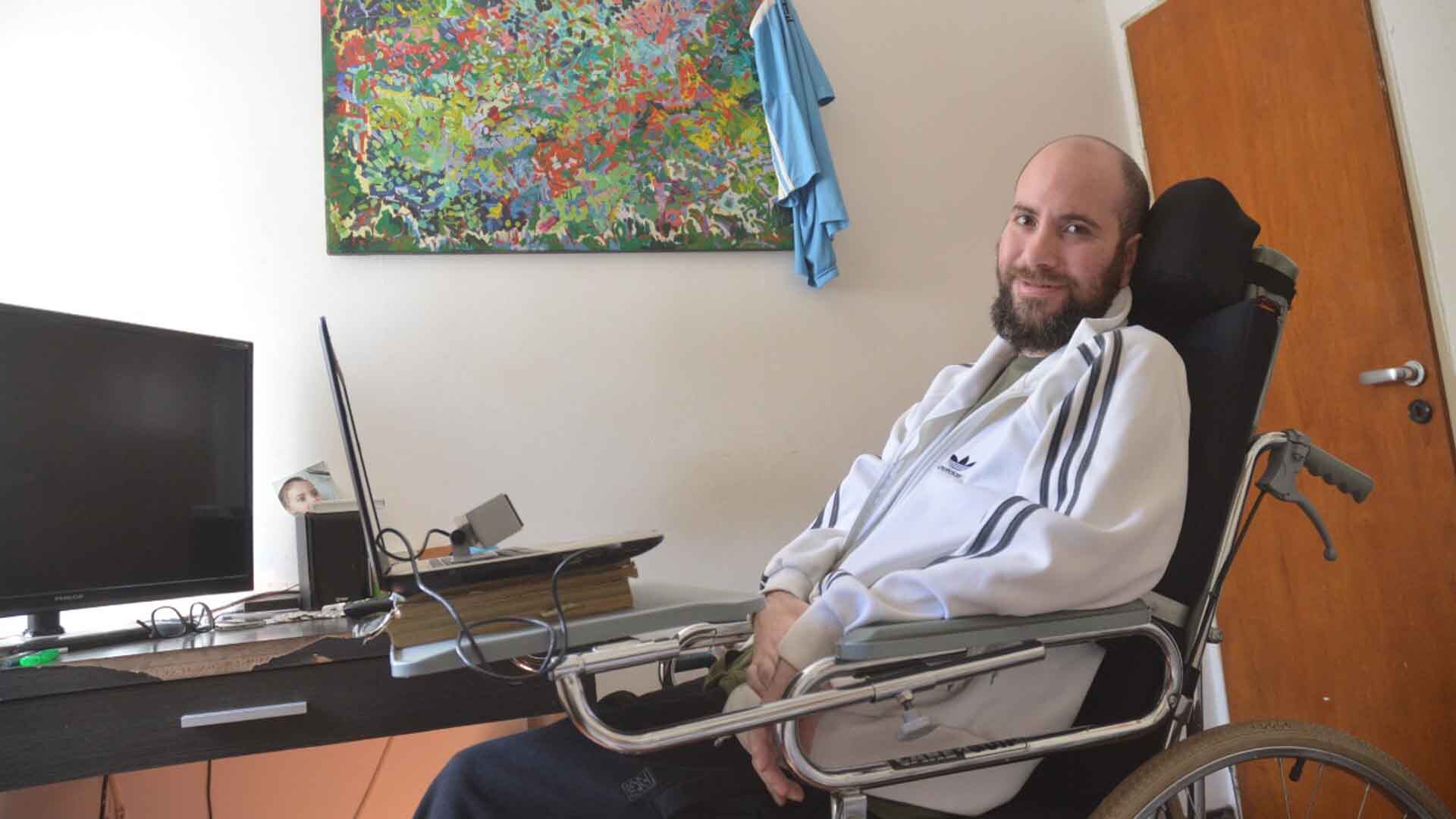 Alfonso Oliva fue diagnosticado con ELA a los 31 años, murió a los 36. La