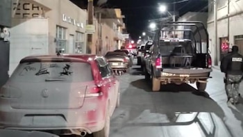 Policías locales, militares y elementos