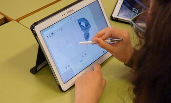 Una tableta destinada a un