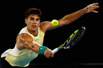 Alcaraz en acción contra Gasquet