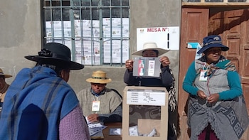 Elecciones en Bolivia: cinco regiones del país vuelven a las urnas para elegir a sus gobernadores en segunda vuelta