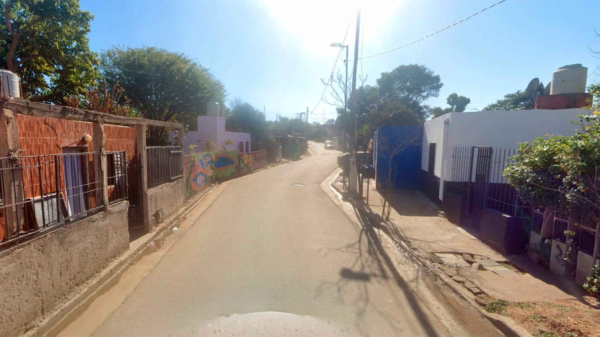 En barrio Villa Barranca Yaco, un hombre murió tras chocar con una motocicleta contra la pared de una vivienda