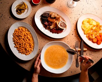 Cocido madrileño en Casa de Comidas (Instagram / @casadecomidasmadrid)