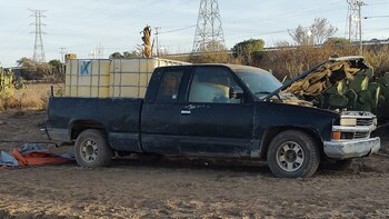 Aseguran más de 5 mil litros de combustible y 10 vehículos en Hidalgo