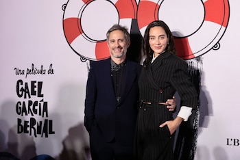 Completan el reparto Anna Díaz, Ezequiel Díaz y Manuel García-Rulfo. A ellos se suma Ricky Martin, quien interpreta a Roby, un actor contratado para encarnar a Camilo EFE/ José Méndez
