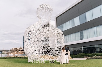 Los hijos de Isak Andic,