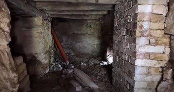 El sótano del castillo, amplio