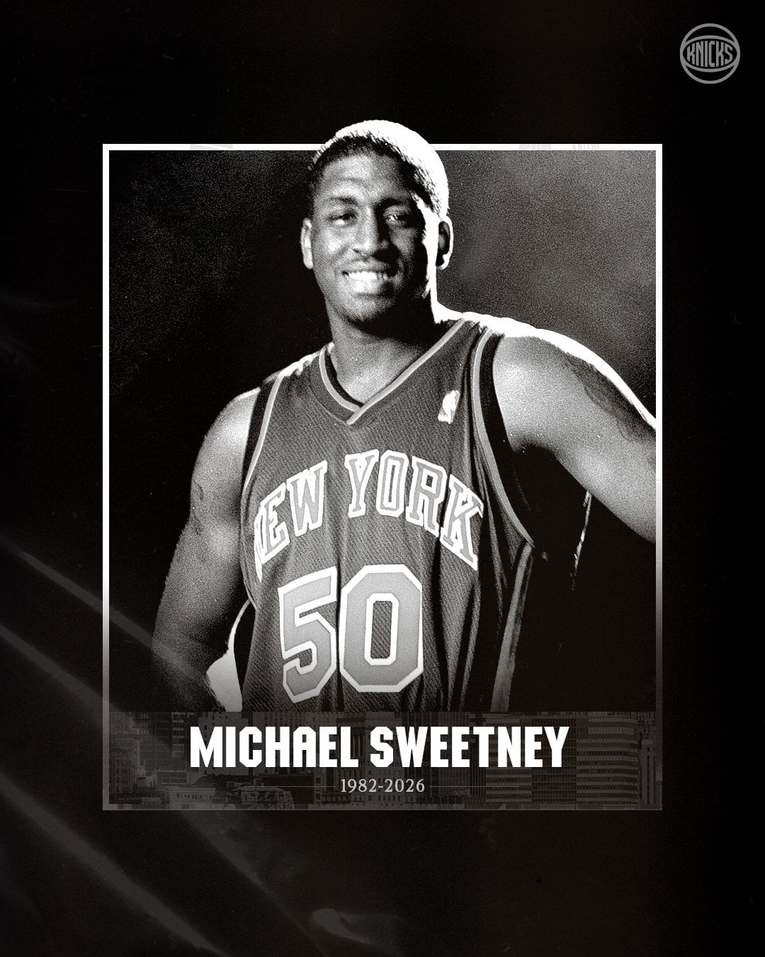 Mike Sweetney fue elegido por los New York Knicks con el noveno pick del draft de la NBA de 2003 tras su etapa en Georgetown.