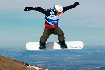 El snowboarder español Lucas Eguibar.