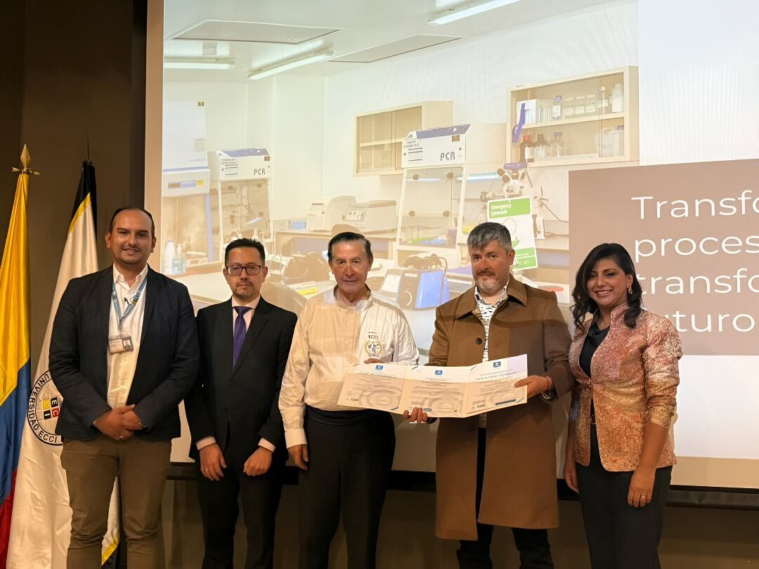 La institución fue reconocida por la solidez de su sistema de gestión, tras implementar procesos medibles y auditorías internas que mejoraron la atención y fortalecieron la calidad en servicios académicos y administrativos