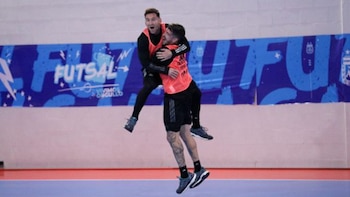 Festejo de Messi en entrenamiento de la Selección