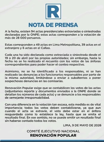Primer plano de un comunicado de prensa del partido Renovación Popular, con su logo "R" en azul sobre fondo blanco, denunciando la desaparición de actas electorales