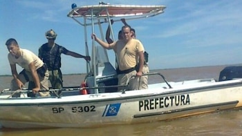 El Niño: buscan a dos hombres en el río Paraná que desaparecieron cuando realizaban el cruce de animales