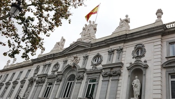 El Supremo admite a trámite el recurso del Gobierno de Murcia contra el decreto de regularización de inmigrantes