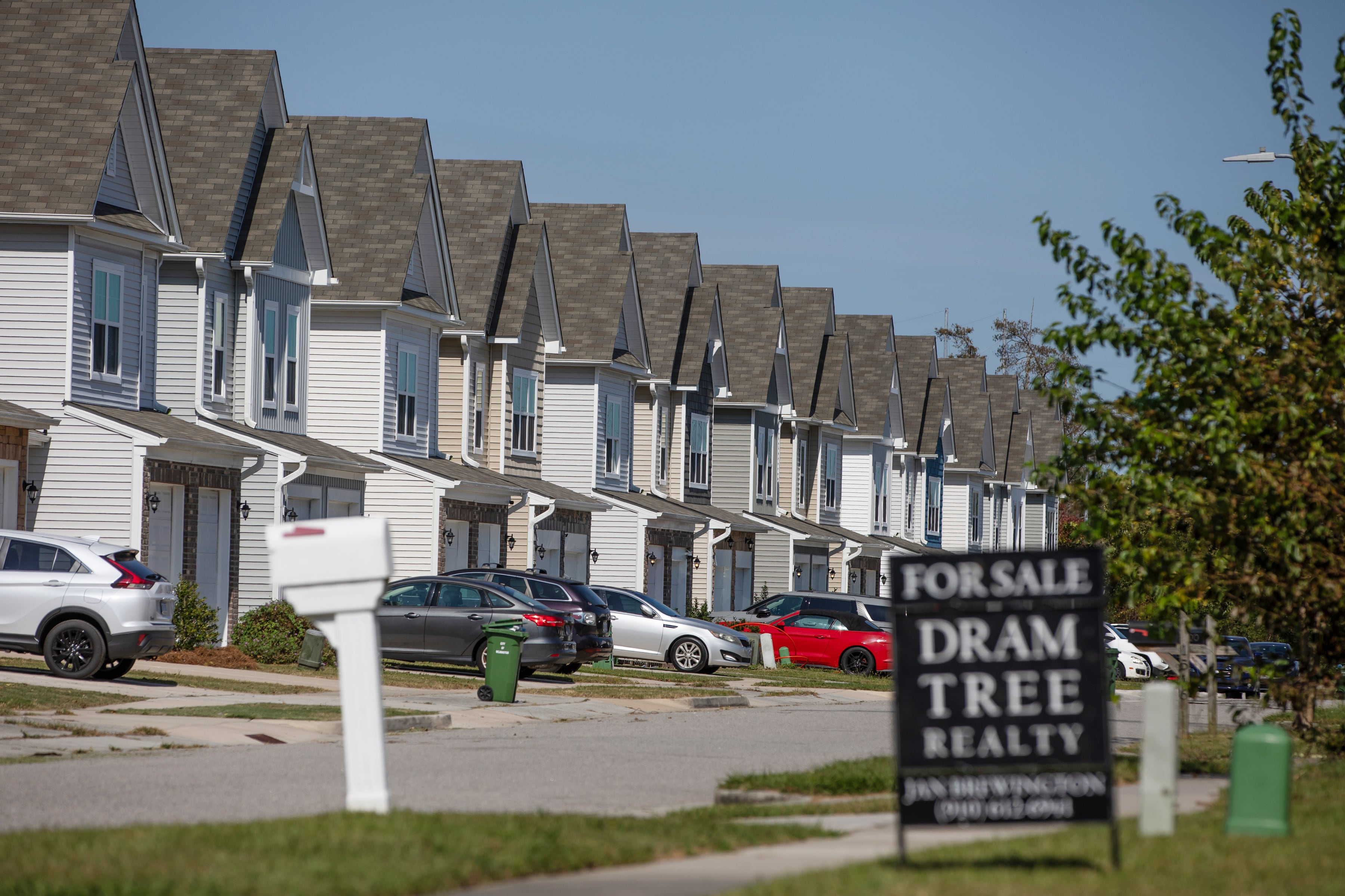 Nuevas construcciones en el lado norte de Wilmington, Carolina del Norte, el 15 de octubre de 2024 ((Madeline Gray/Para The Washington Post))