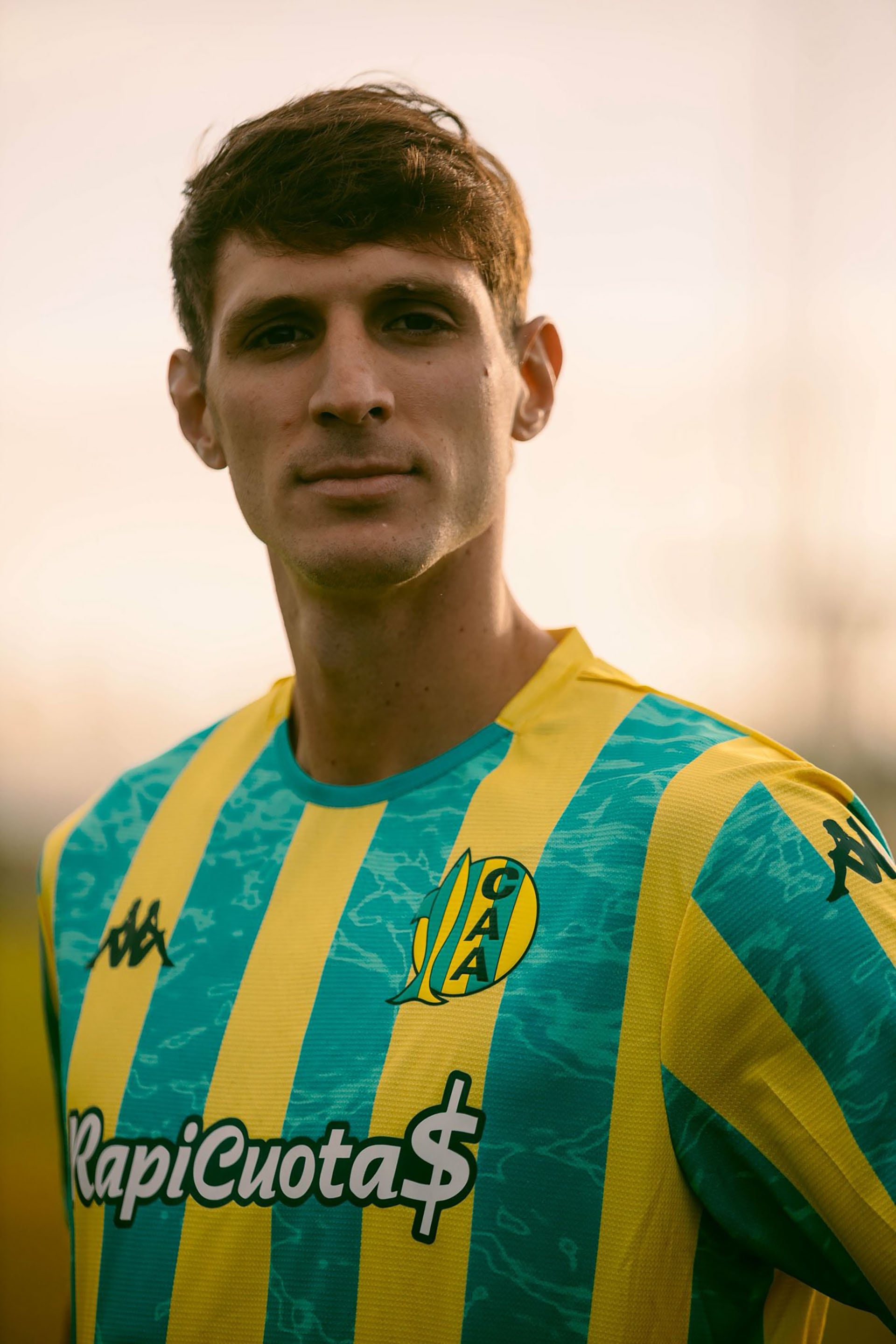 Joaquín Pombo, defensor de 25 años, dejó Independiente del Valle y firmó con Aldosivi hasta el 31 de diciembre del 2027