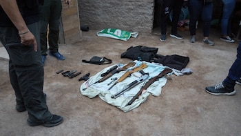 Los uniformados secuestraron armas