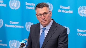 Israel cuestiona la posición de