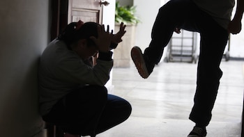 El Salvador: Condenan a hombre que asesinó a su suegra con un corvo