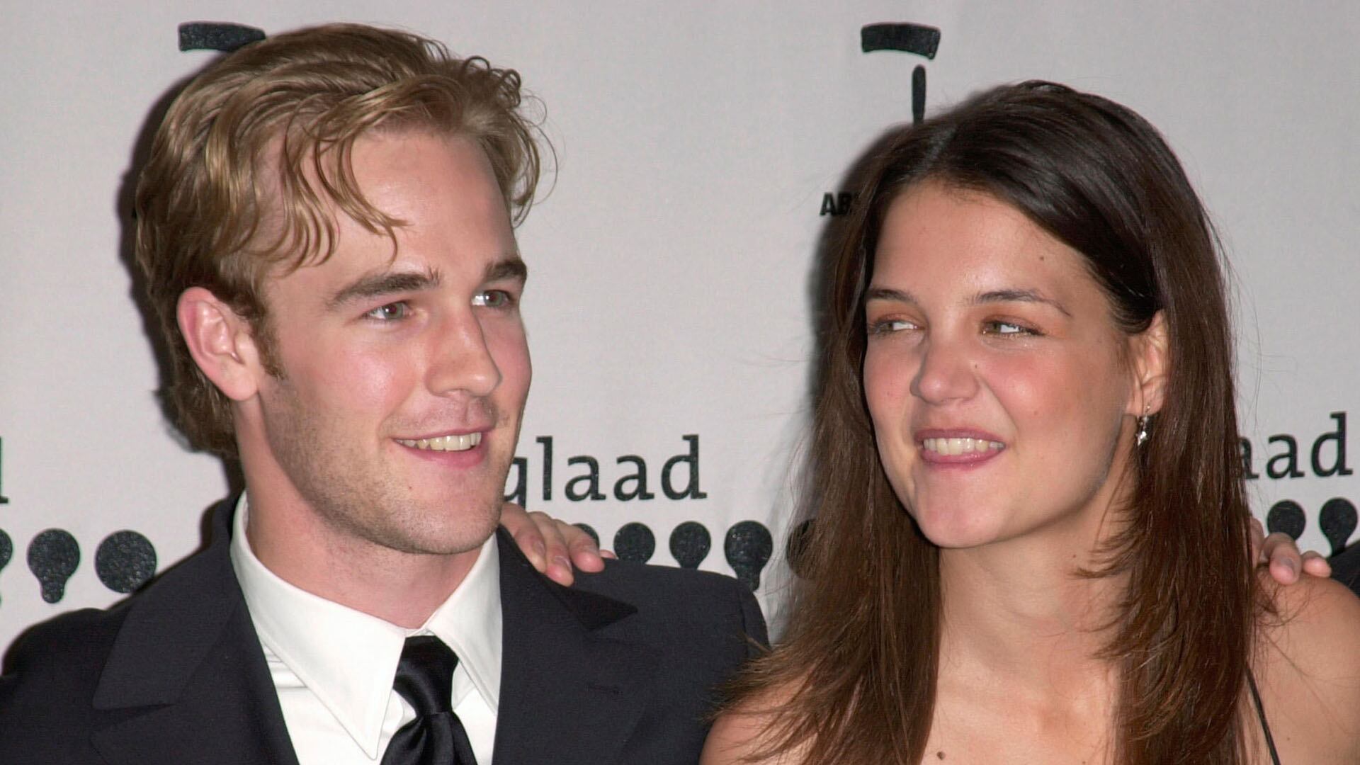 Katie Holmes y James Van Der Beek tuvieron un romance secreto. (Grosby)