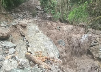 Se evalúan los accesos por los kilómetros 104, en Chachabamba, y 106, en Choquesuysuy. Difusión